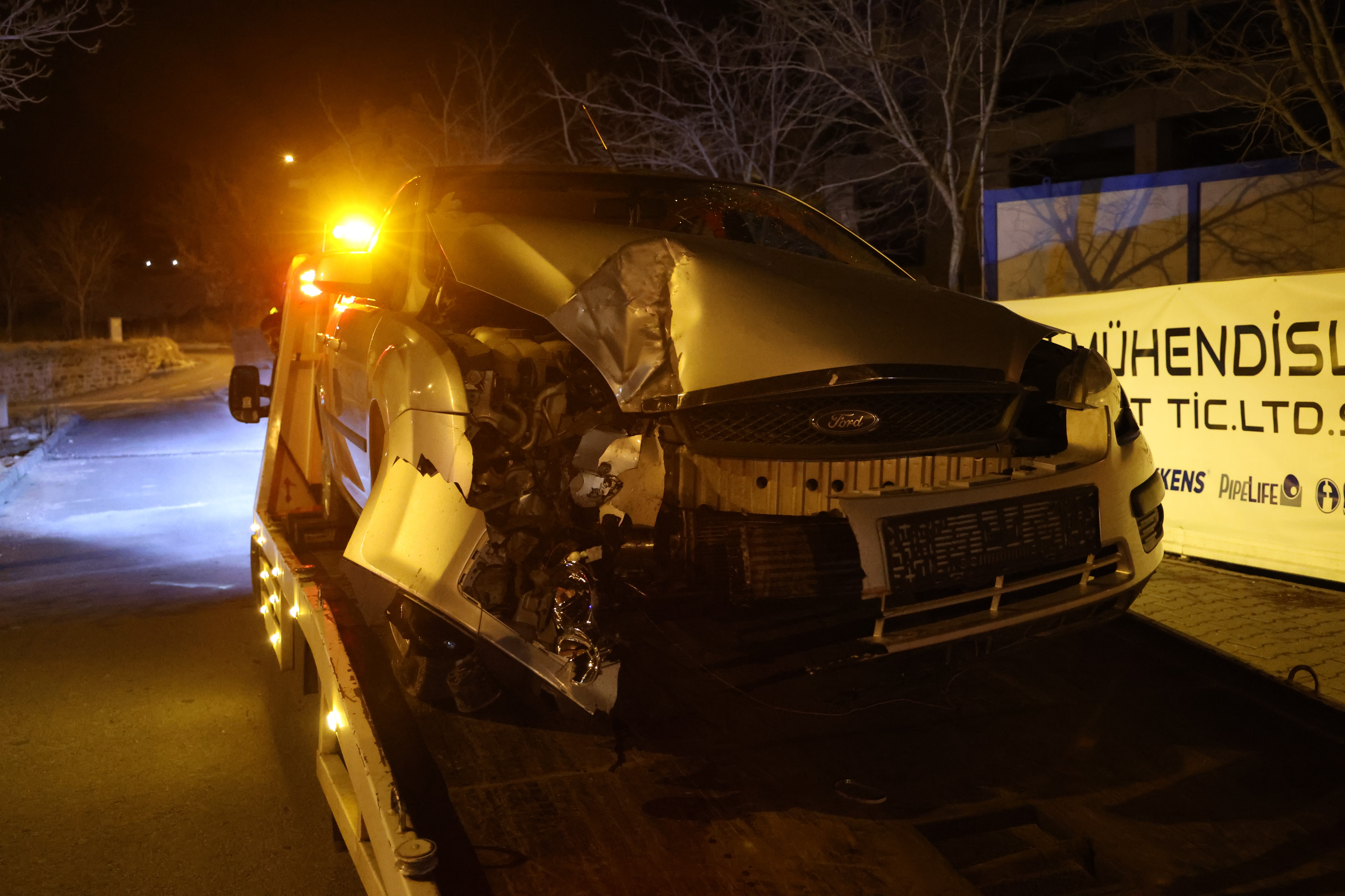 Nevşehir’de bir araç kontrolden çıkıp ağaca çarptı 1 yaralı
