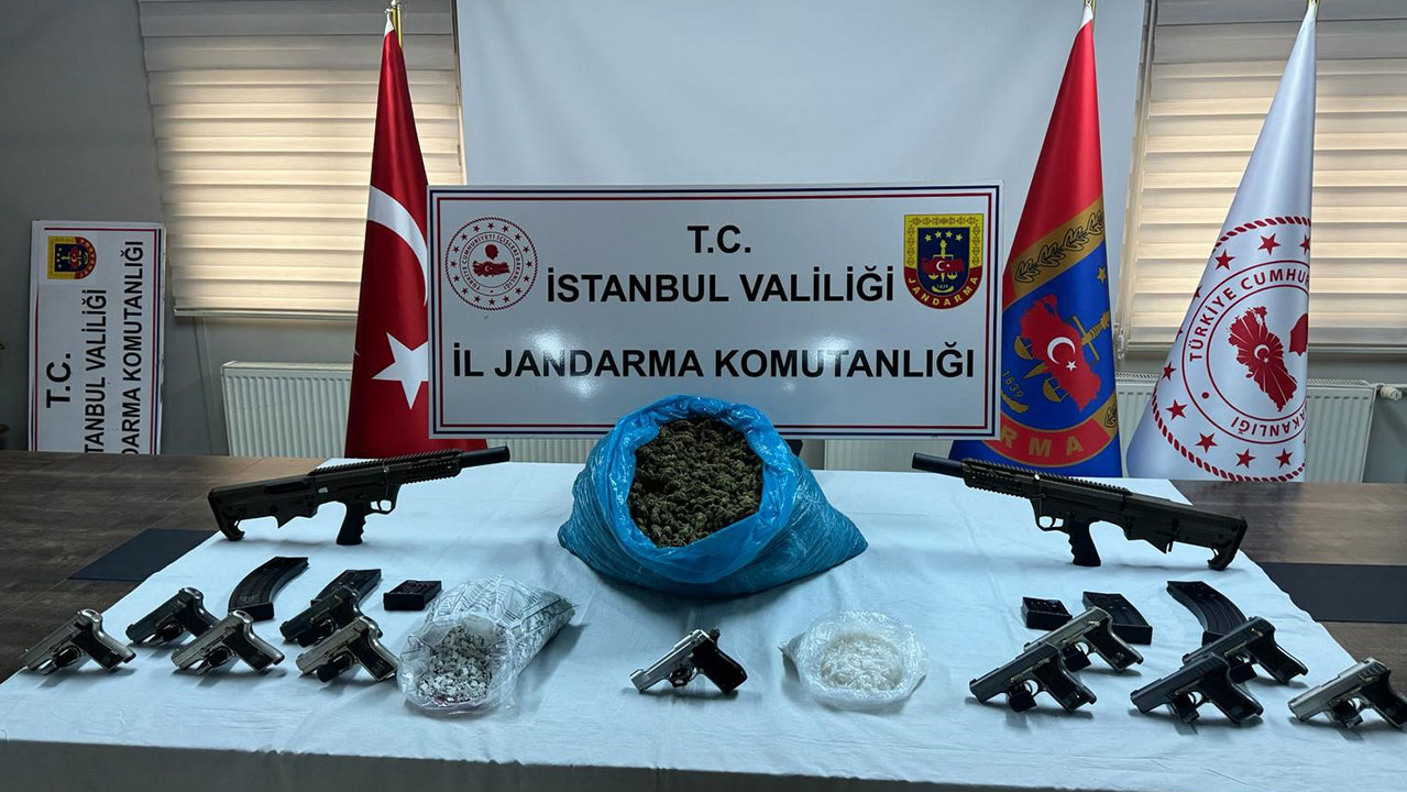 İstanbul'da narkotik operasyonu 'Onlarca gözaltı var'