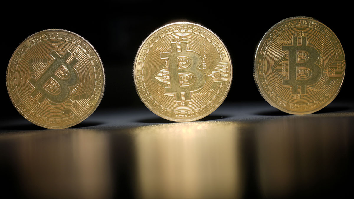 Bitcoin'in fiyatı 72 bin doların üzerine çıkarak rekor tazeledi