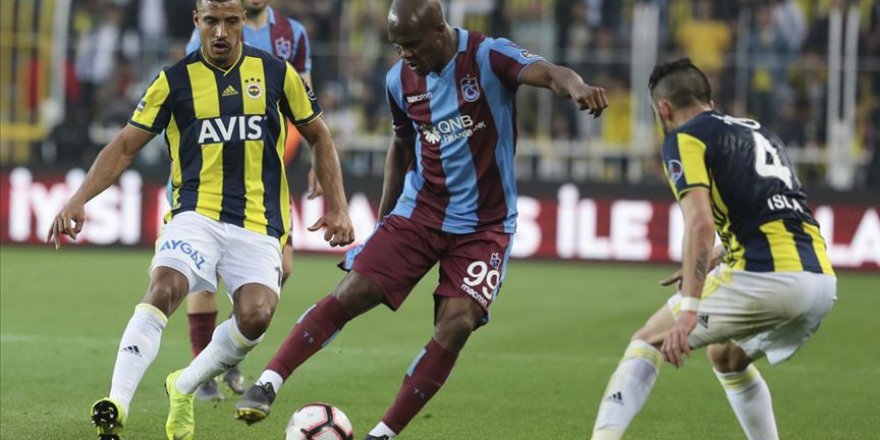 Fenerbahçe 1 puanı son saniyede kurtardı