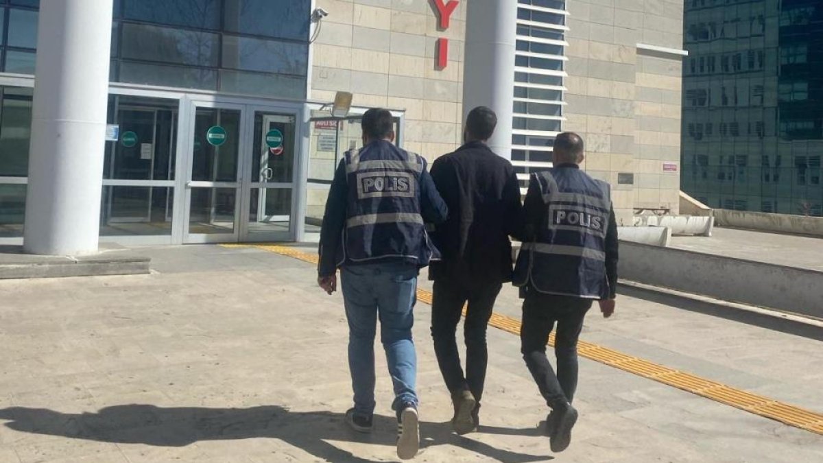 Elazığ'da polis ekiplerinden operasyon '24 zanlı yakalandı'