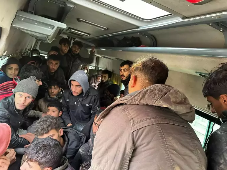 Hatay'da 16 göçmen kaçakçılığı operasyonu