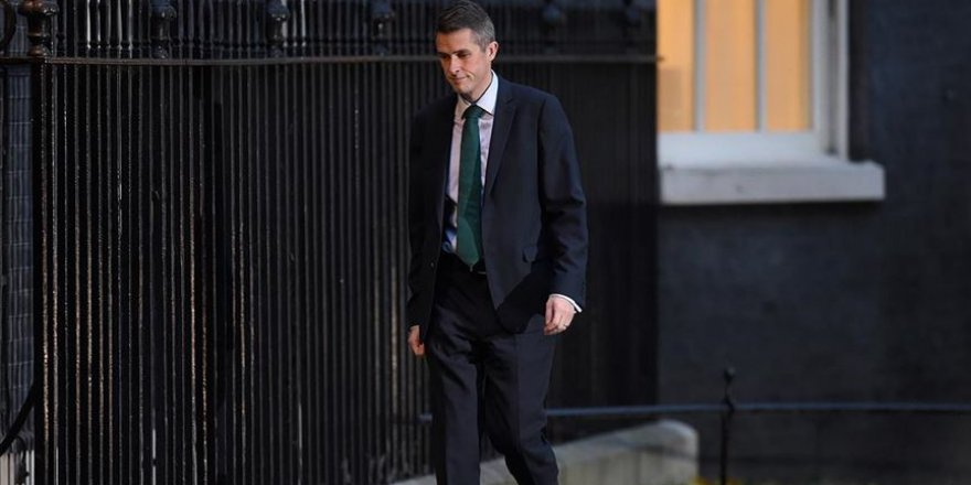 İngiltere Savunma Bakanı Williamson görevden alındı