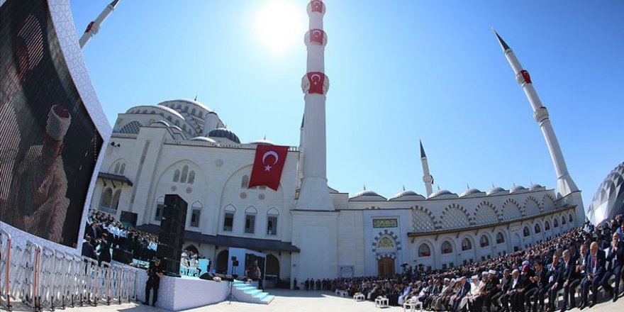 Büyük Çamlıca Camisi açıldı