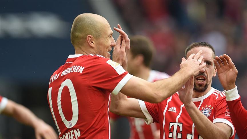 Efsaneler Bayern'e veda ediyor