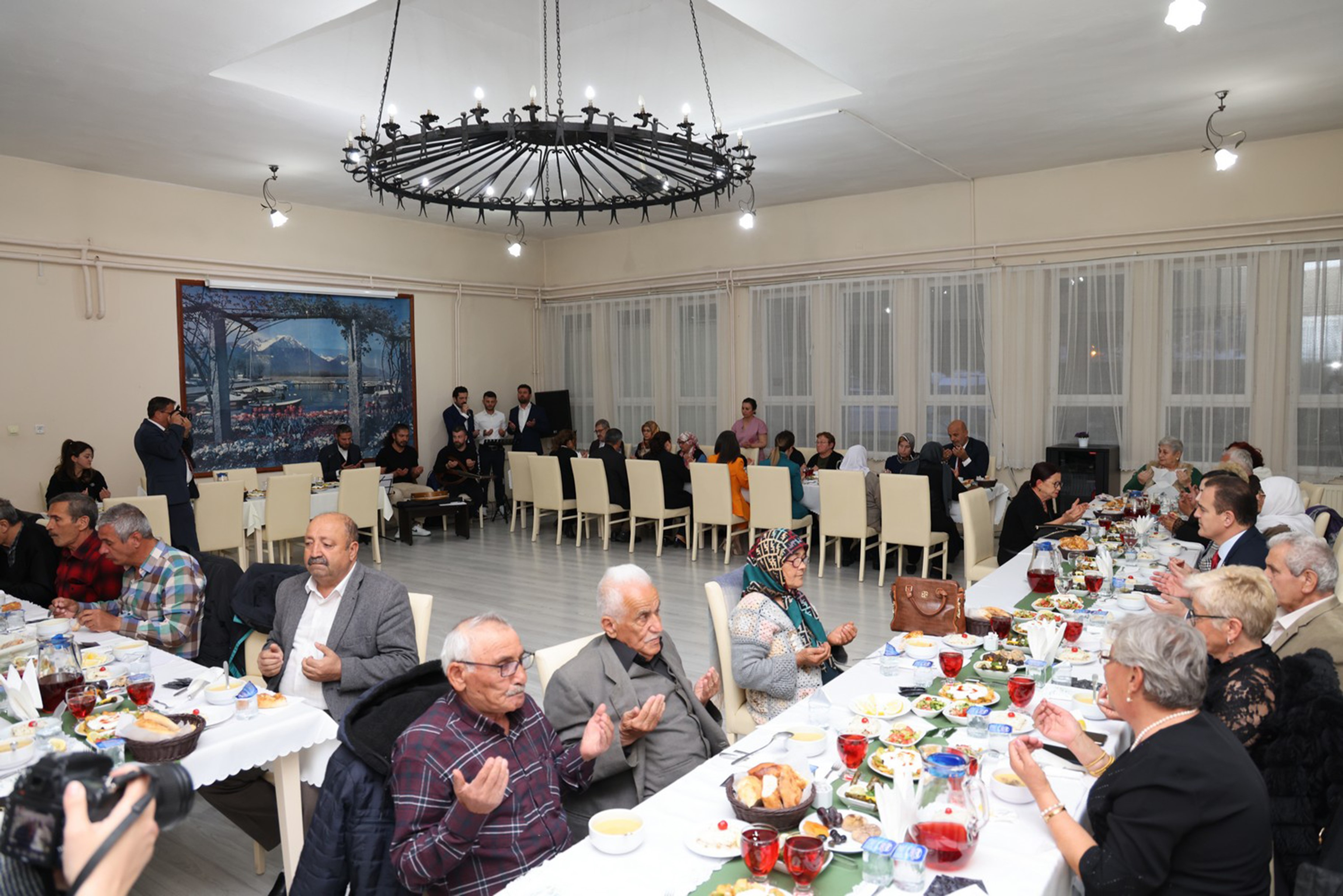 Muğla'da huzurevi sakinleri ile iftar