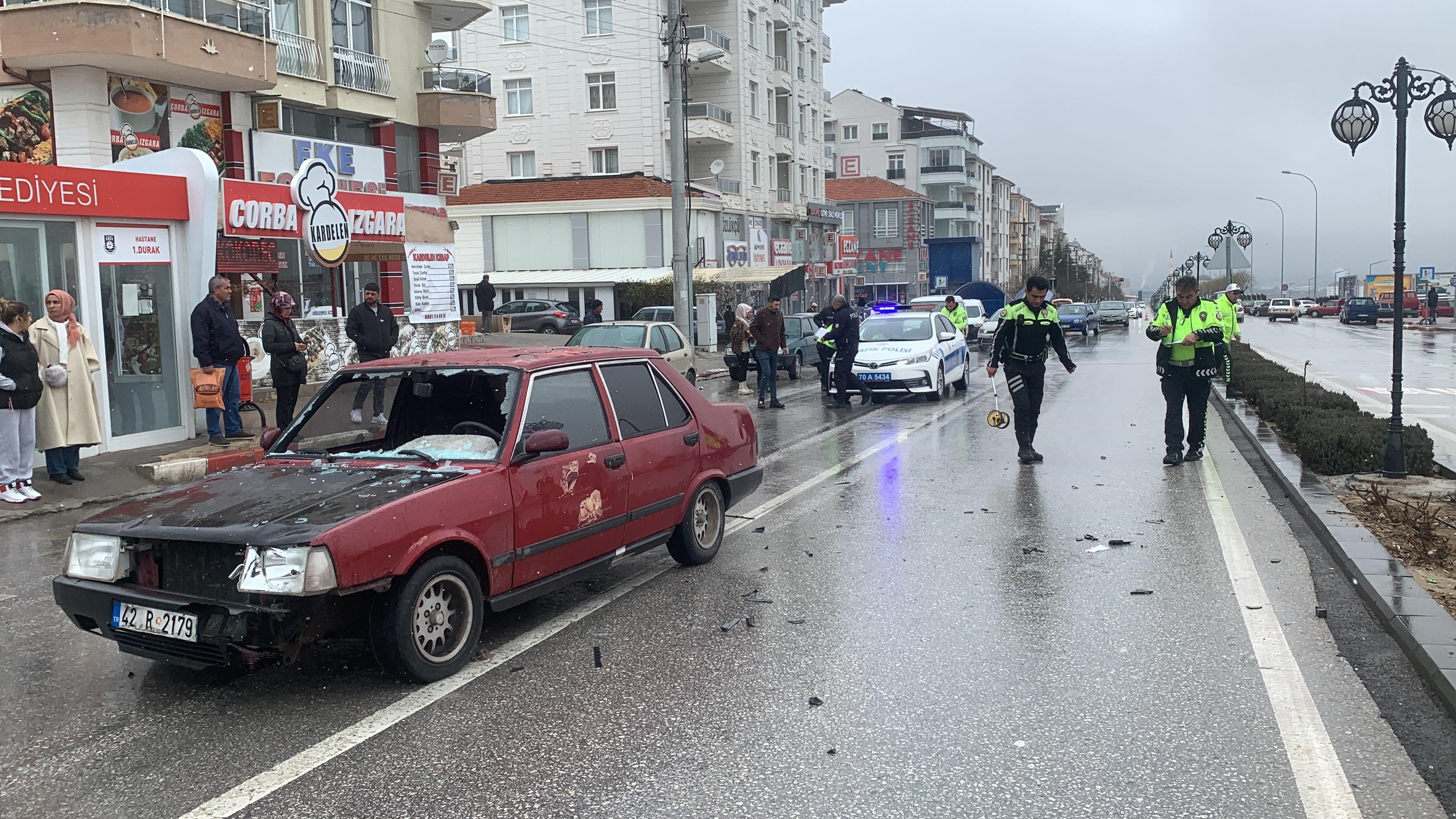 Karaman'da yaşlı çifte araba çarptı