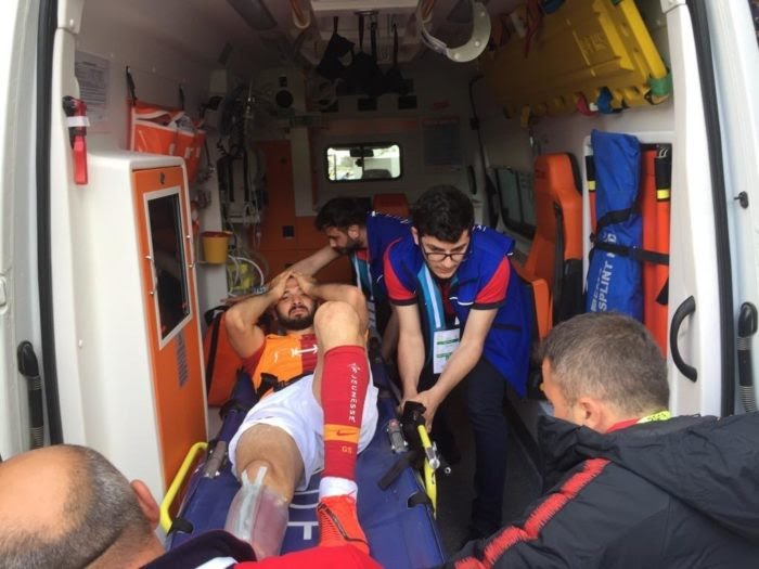 Emre Akbaba, yarın ameliyat edilecek