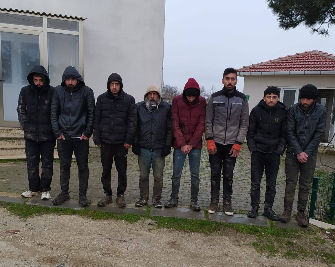 Edirne'de kaçak göçmenler yakayı ele verdi