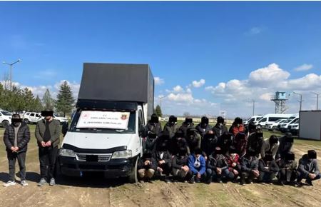 Kırklareli'de 111 kaçak göçmen yakalandı