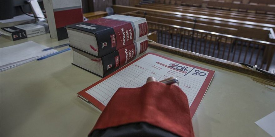 Eski Yargıtay üyesine FETÖ'den 7,5 yıl hapis