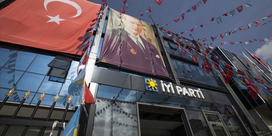 İYİ Parti tüzük kurultayına gidiyor