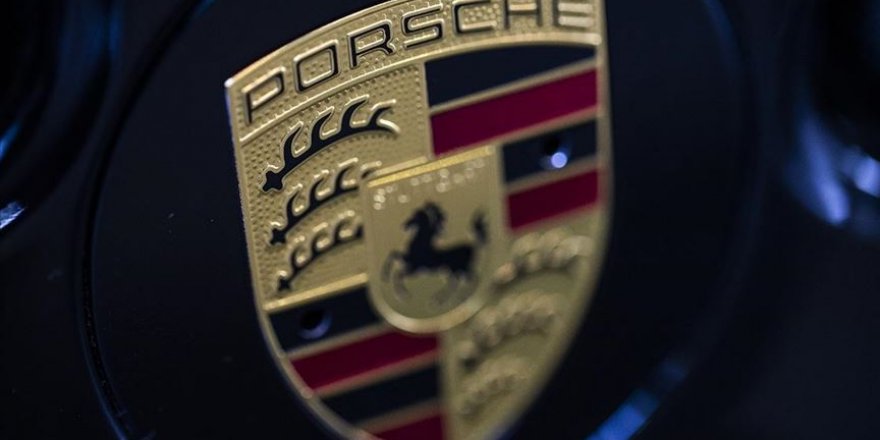 Porsche'ye baskın