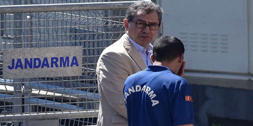 Kadri Gürsel teslim oldu