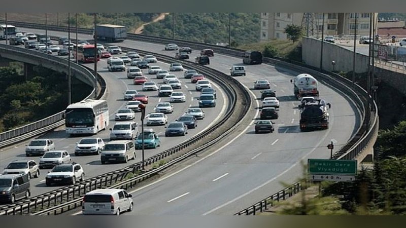 Anadolu otoyolu'nda bayram yoğunluğu