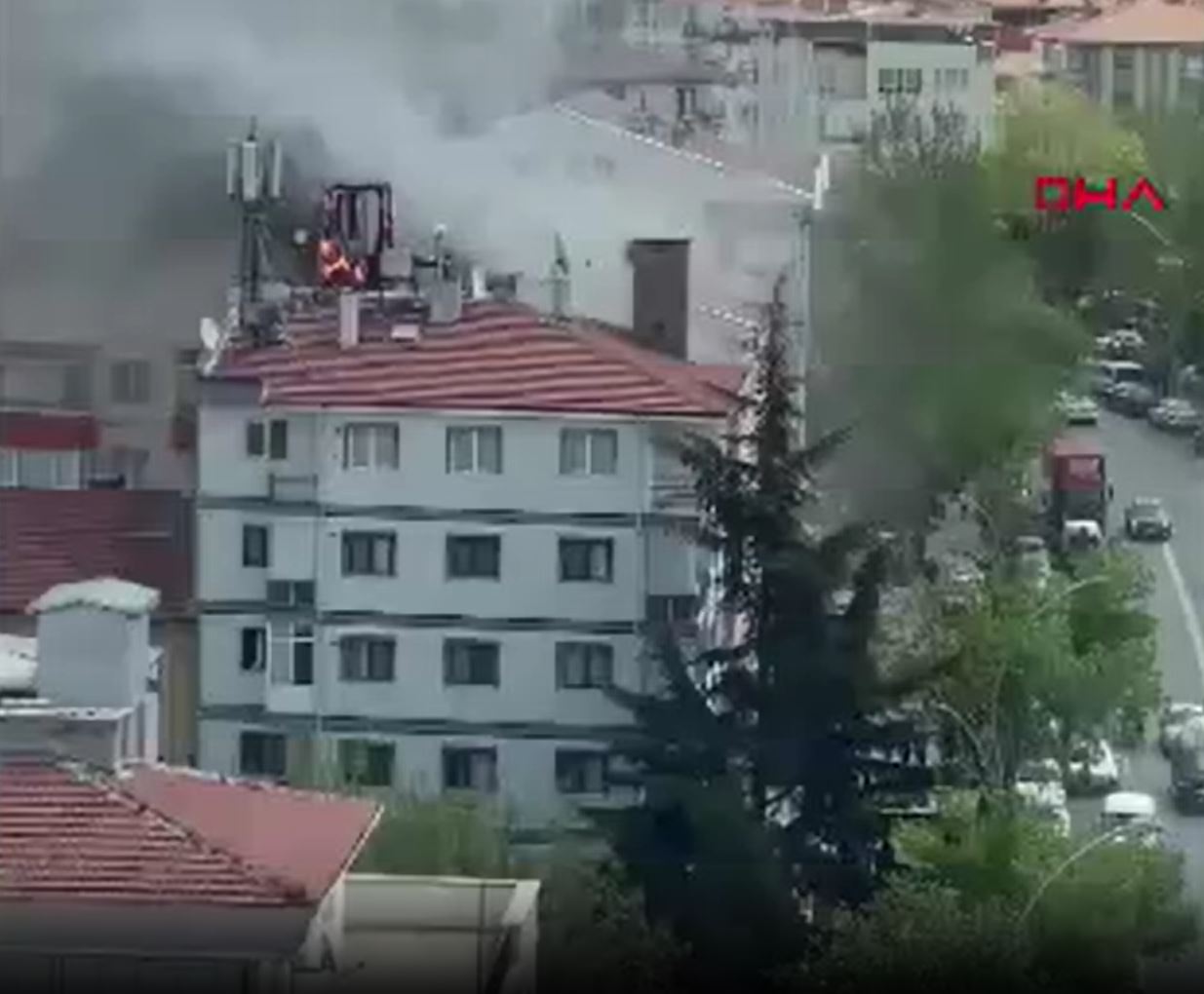 Ankara'da baz istasyonunda yangın çıktı