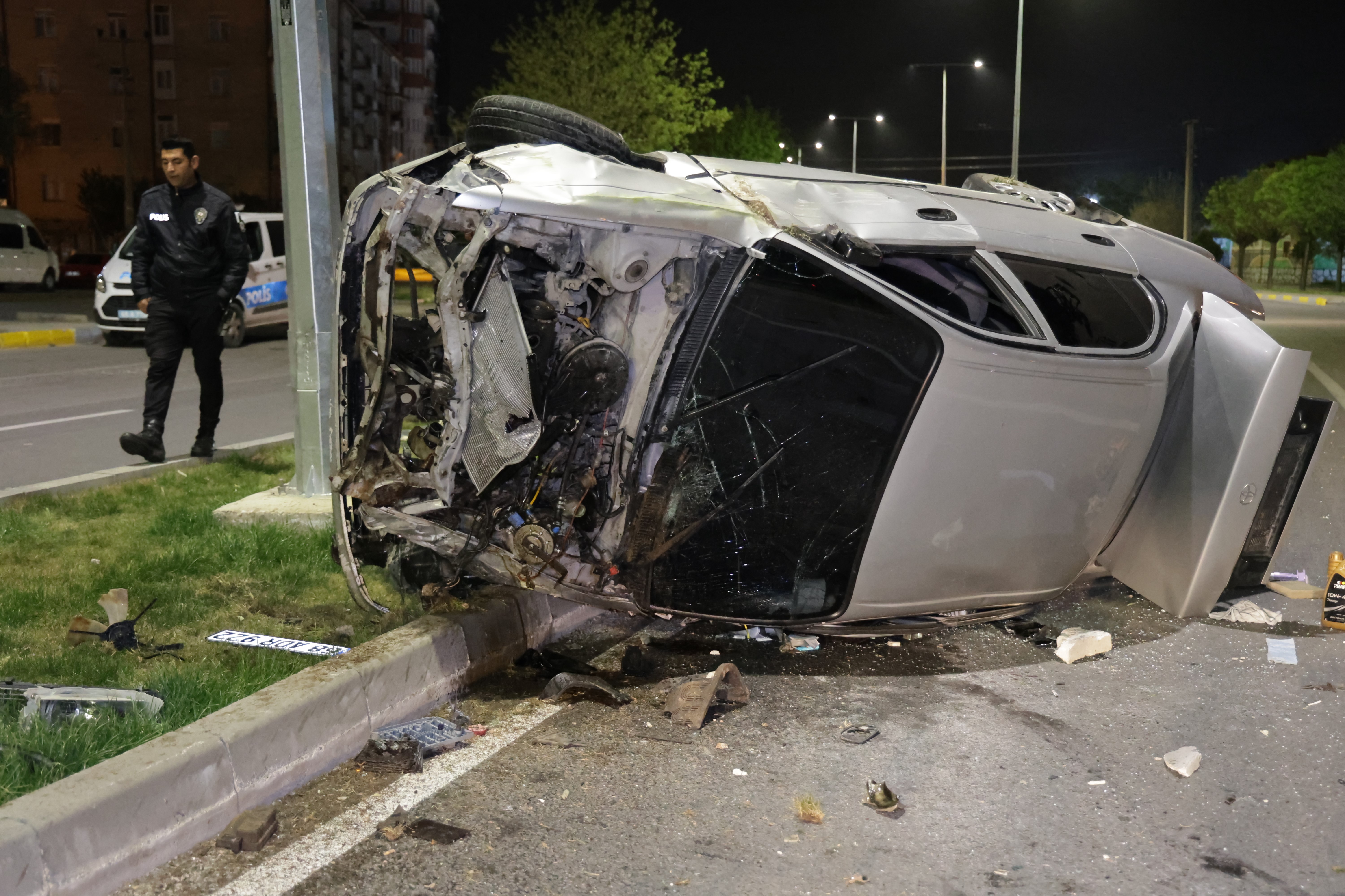 Aksaray'da araç takla attı Sürücü ağır yaralı
