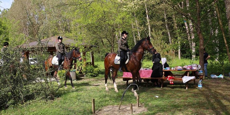 Belgrad Ormanları'na atlı koruma ekibi