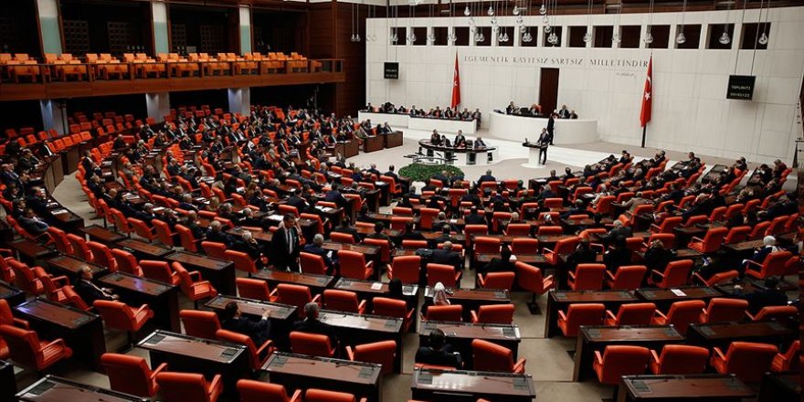 Meclis yeni askerlik sistemi için mesai yapacak