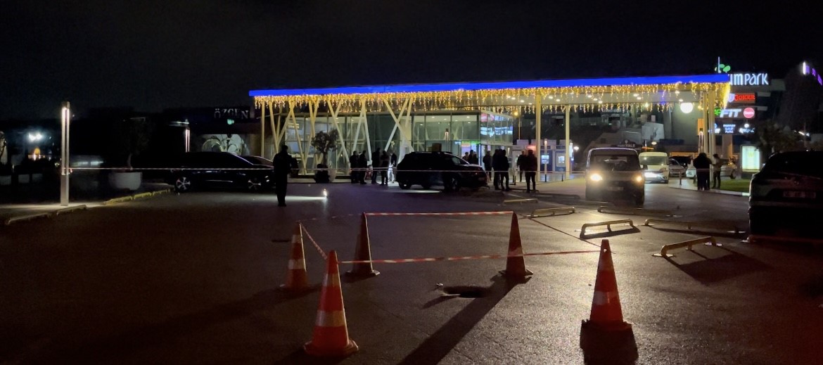 Bursa'da eğlence merkezinde silahlı kavga: 1 yaralı