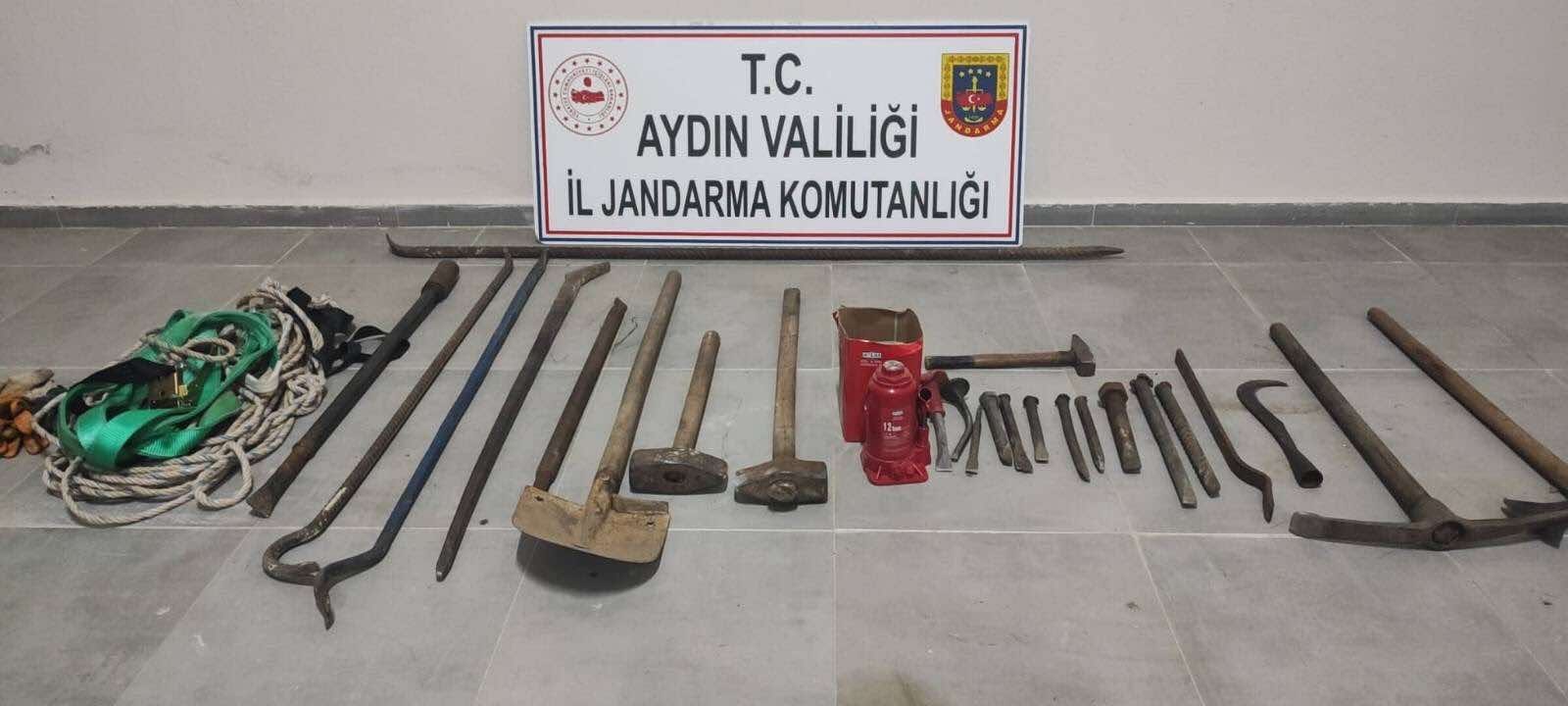 Aydın'da kaçak kazı yapanlara suçüstü