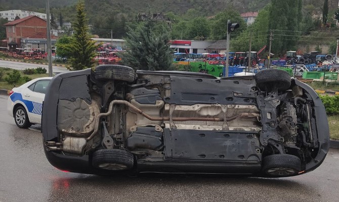 Karabük’te kaza! 3 yaralı