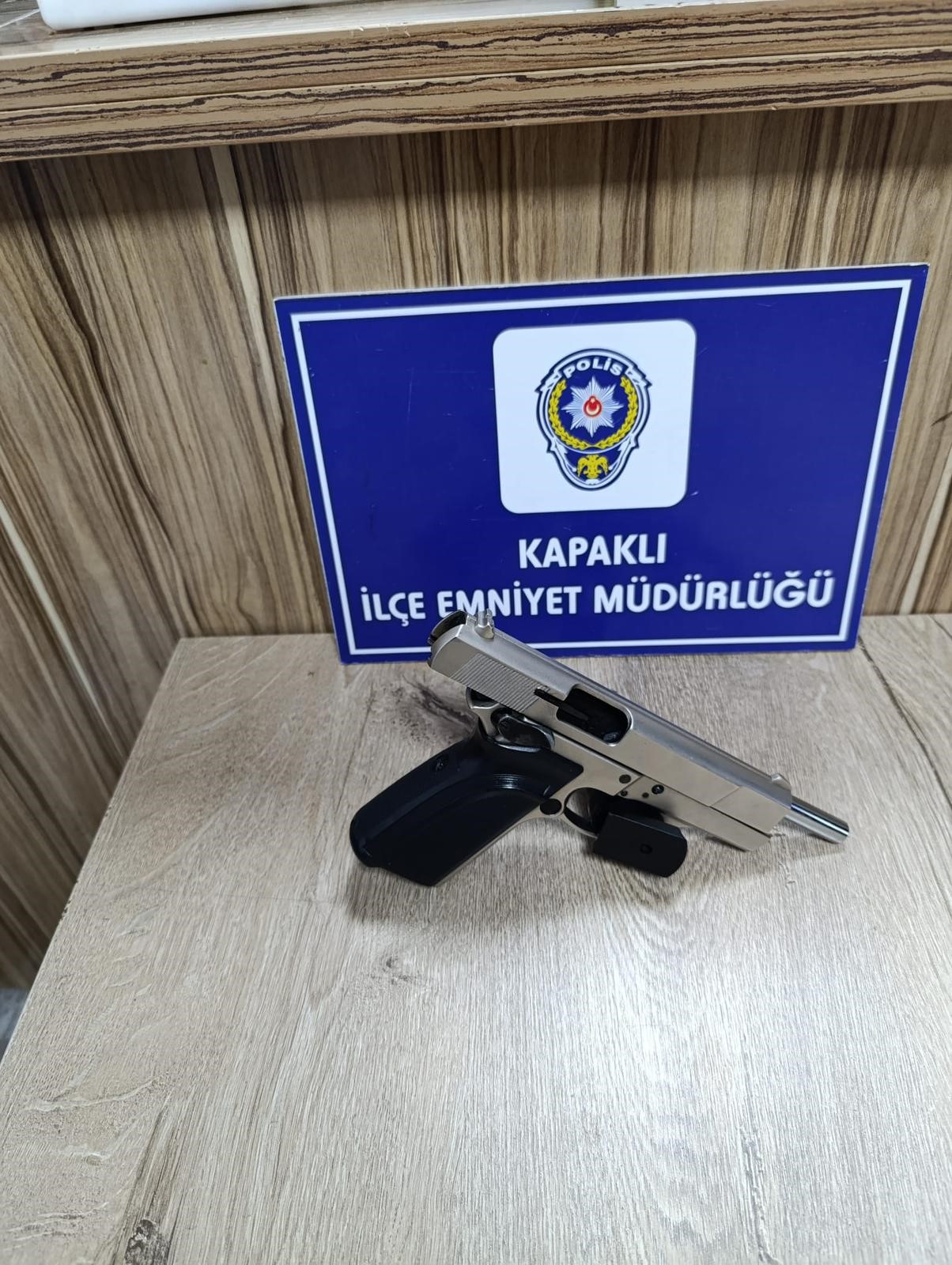 Tekirdağ'da eşini silahla tehdit eden şahıs gözaltına alındı