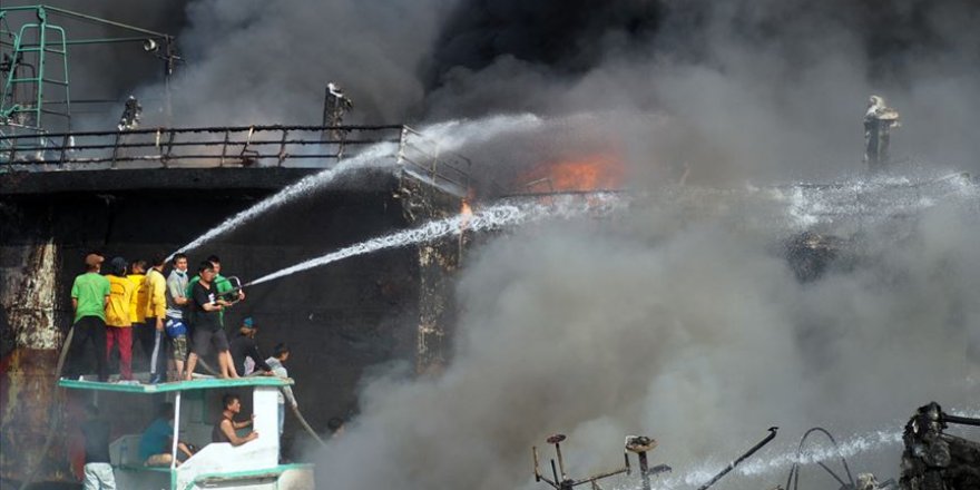 Endonezya'da çakmak fabrikasında yangın: 30 ölü