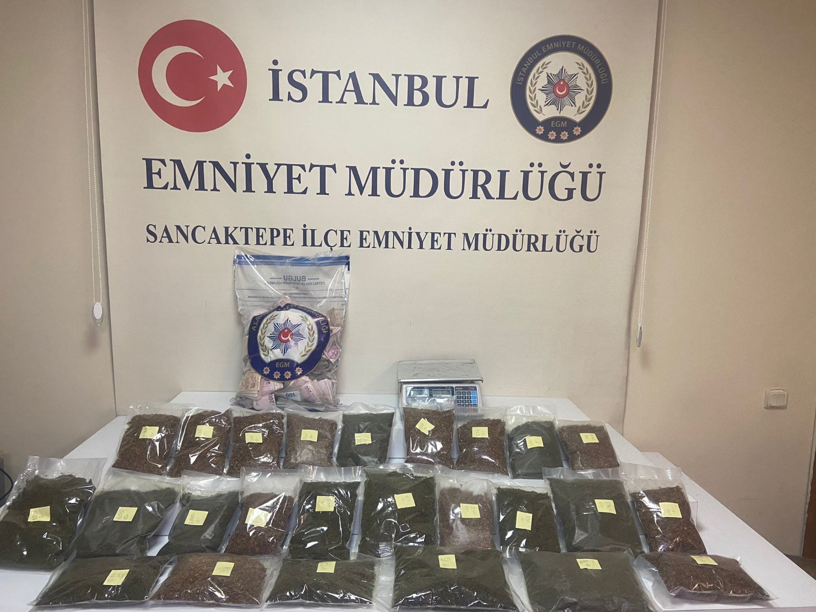 İstanbul'da kilolarca uyuşturucu ele geçirildi
