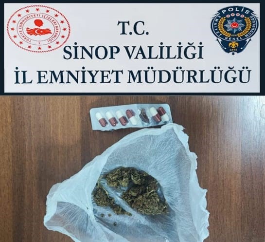 Sinop’ta 3 kişinin üzerinden uyuşturucu çıktı