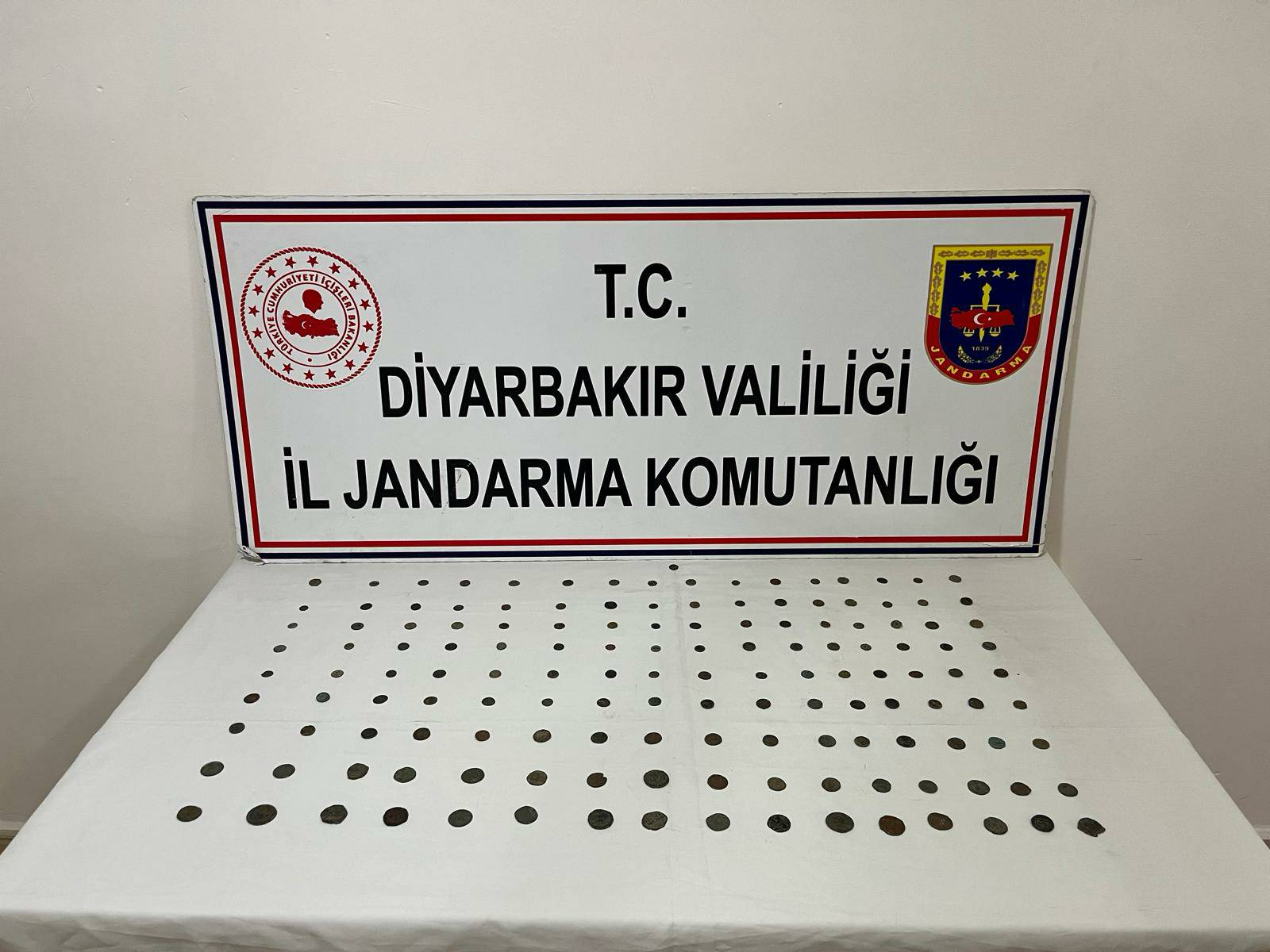 Diyarbakır’da tarihi eser operasyonu