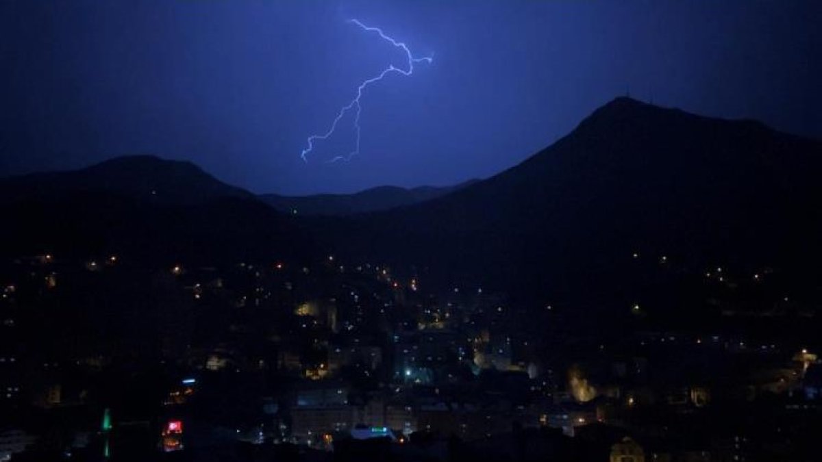 Gümüşhane'de gece gündüze döndü