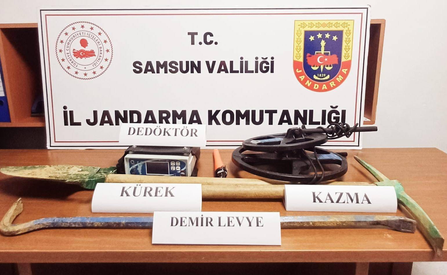 Samsun’da kaçak kazıya yapanlar yakalandı