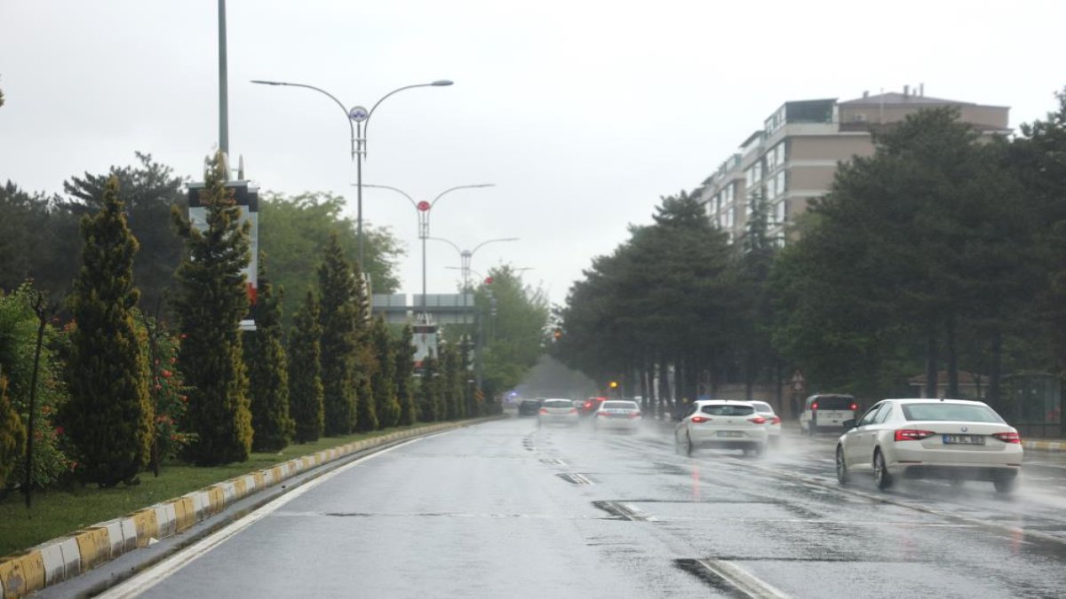 Elazığ sağanak yağış altında