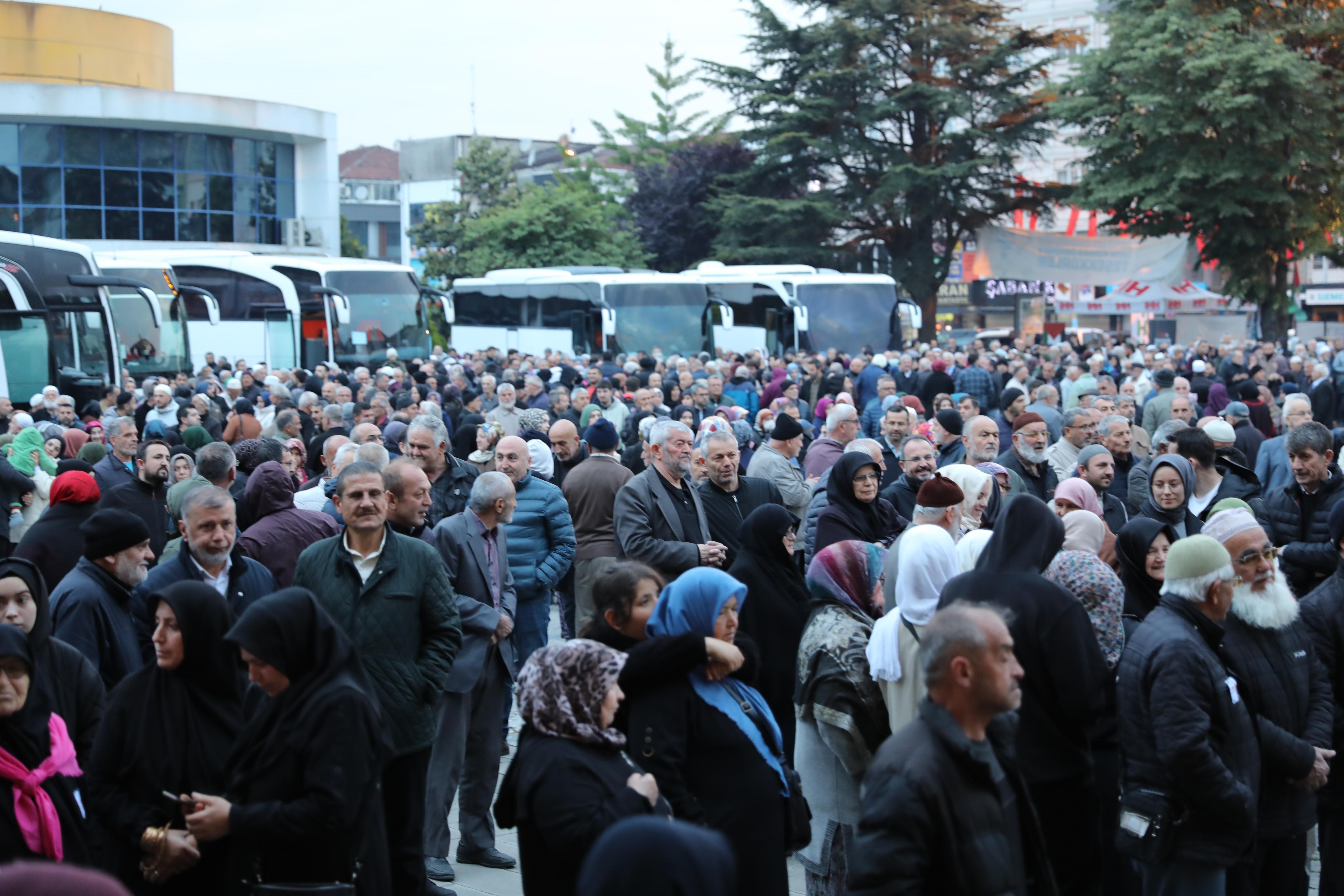 Düzce’de hacı adayları dualarla gönderildi