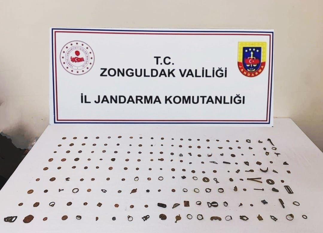 Zonguldak’ta yüzlerce tarihi eser ele geçirildi