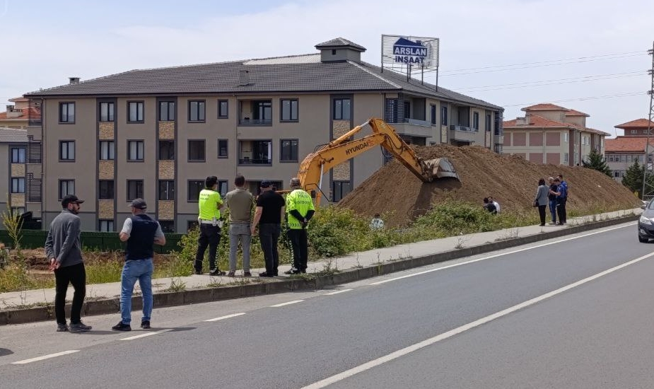 İnşaat kazısında ceset çıktı