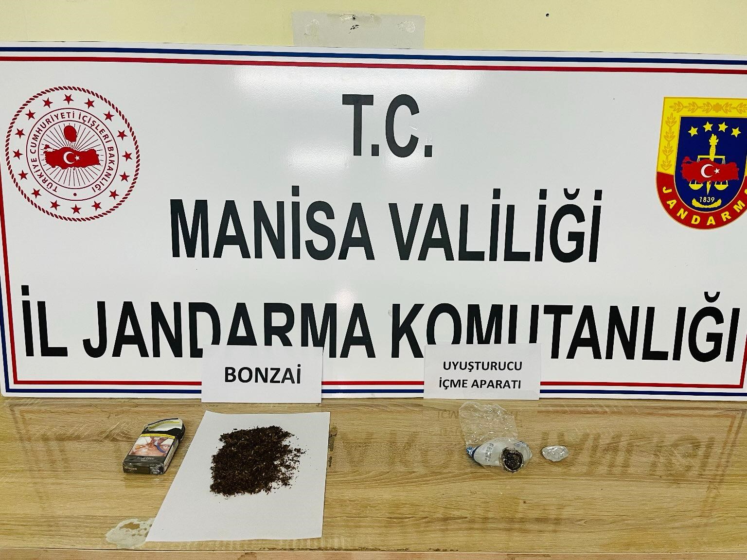 Manisa’da bir araçtan bonzai çıktı