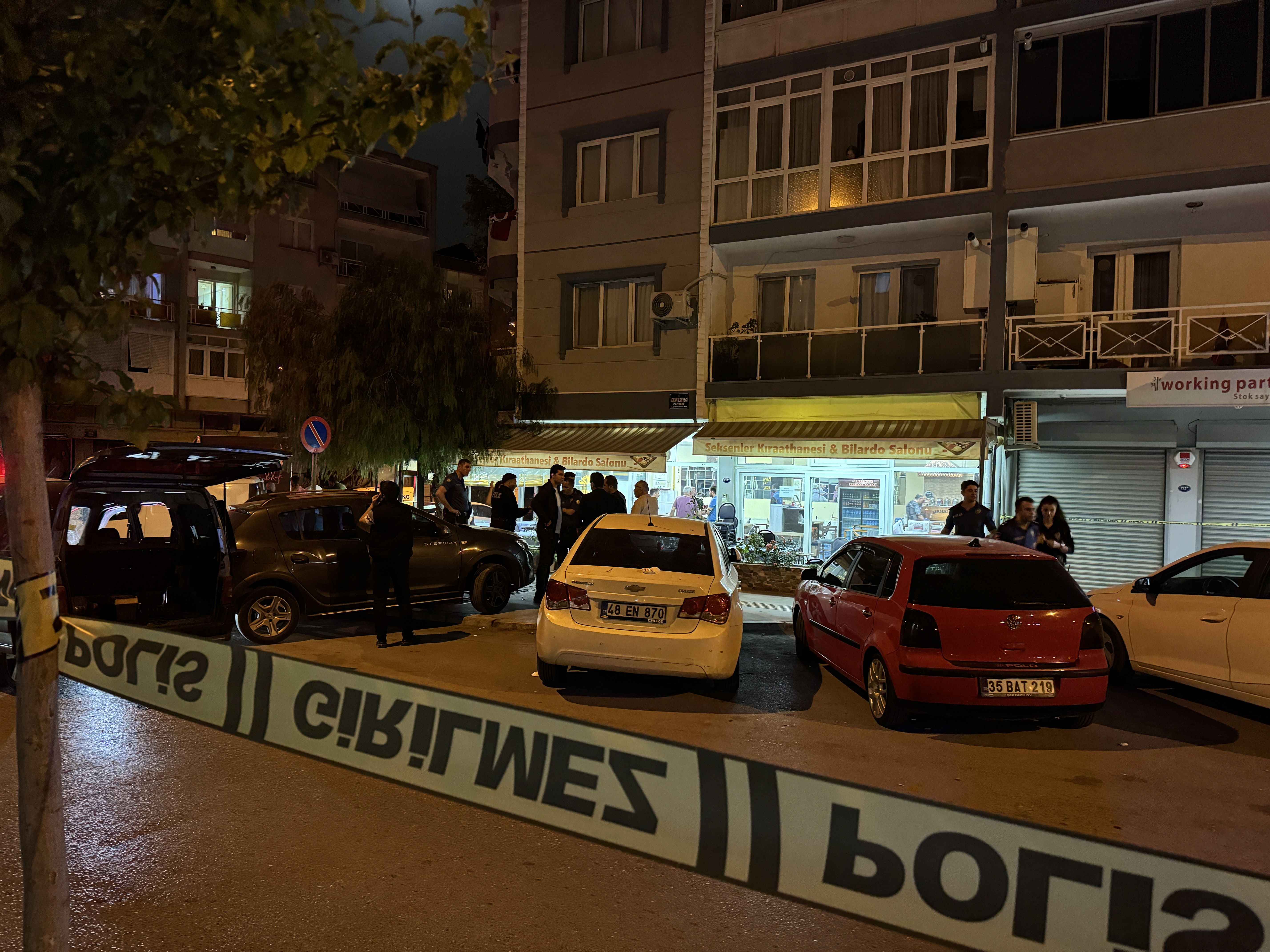 İzmir'de silahlı çatışma: 1 ölü 2 yaralı