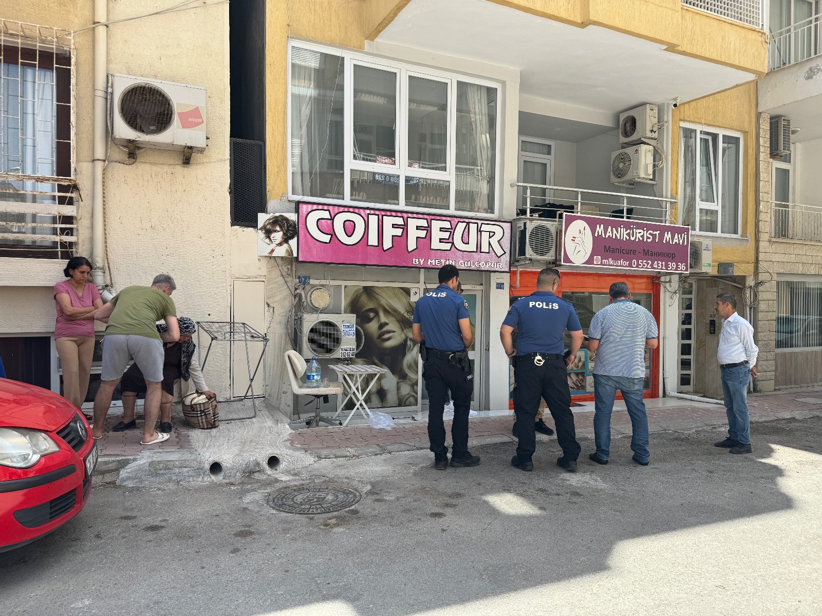 Antalya'da kuaför kendi dükkanında ölü bulundu