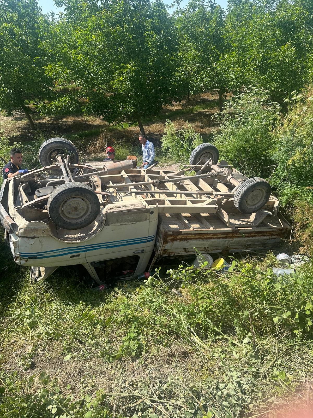 Bursa’da kamyonet devrildi: 1 ölü, 3 yaralı