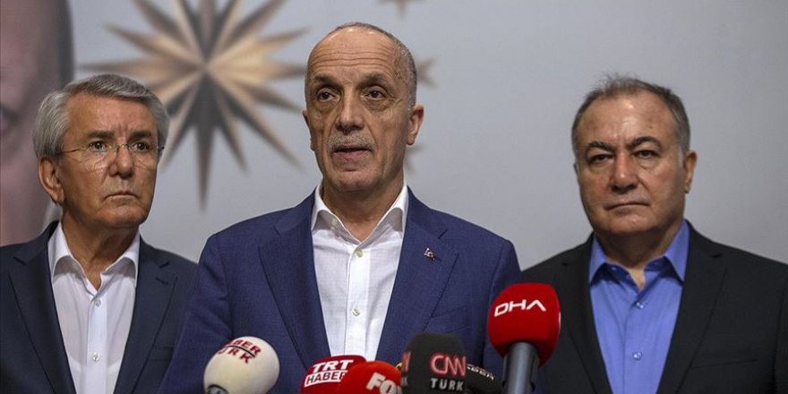 Hükümetten kamu işçisine yüzde 5+4 zam teklifi