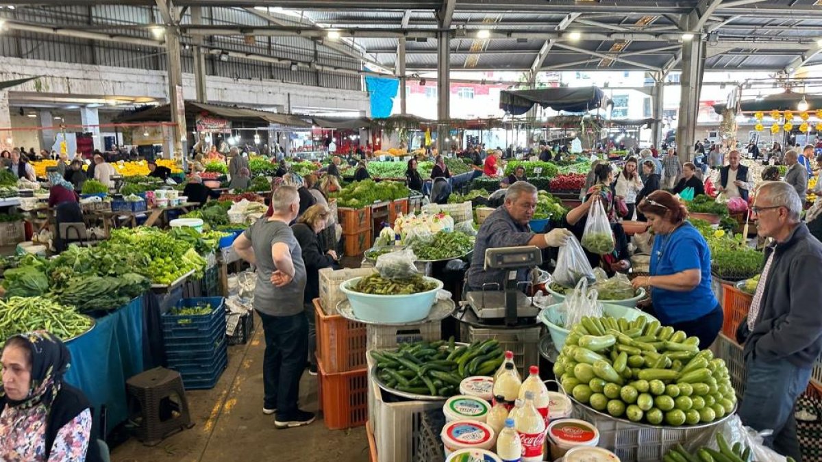 Ekonomi halk pazarını buldu