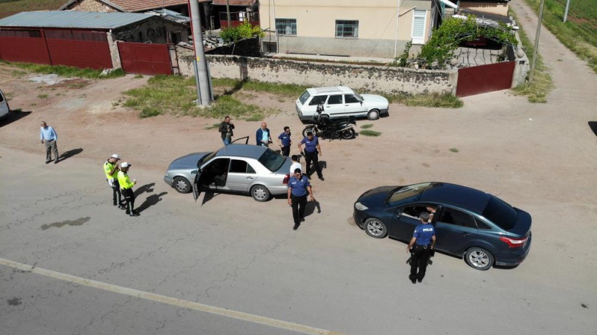 Aksaray'da polislerden şok denetimi