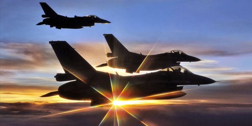 Irak'ın kuzeyine hava harekatı