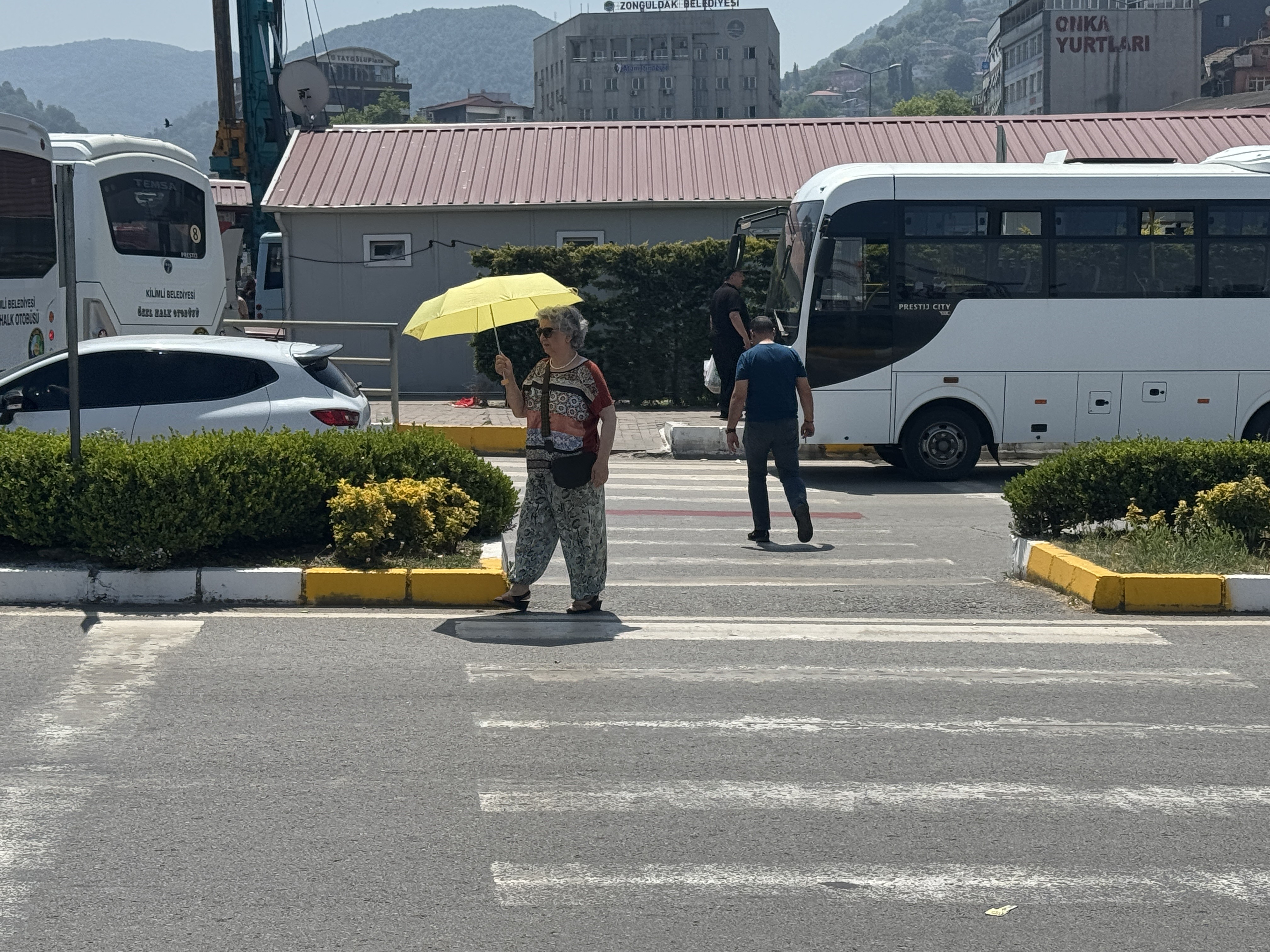 Zonguldak'ta sıcak hava vatandaşı zorluyor