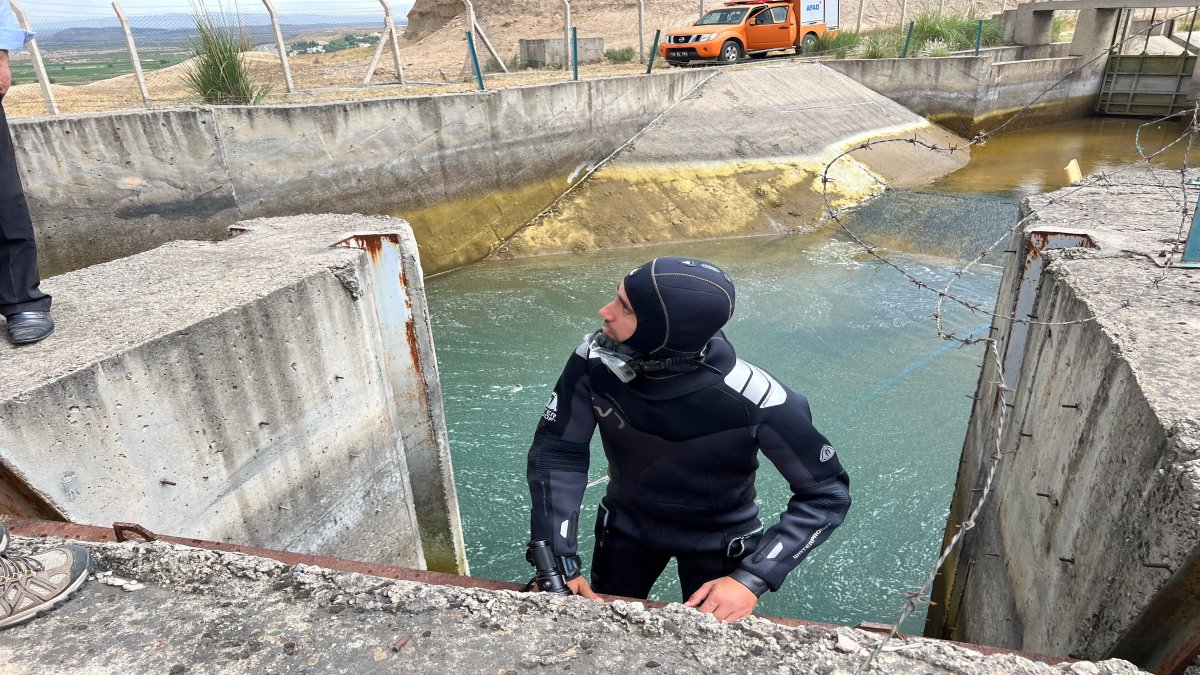 Serinlemek için girdiği suda kaybolan çoban aranıyor