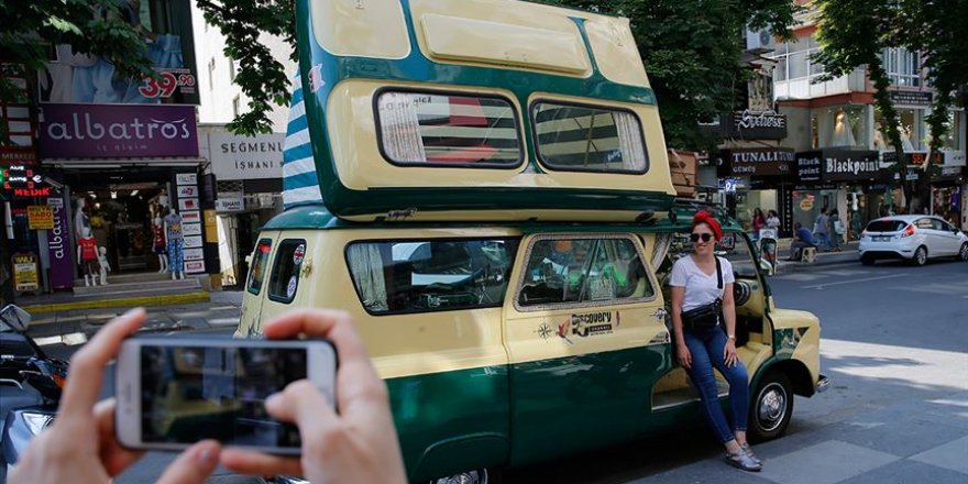 Ankara'nın nostaljik aracı görenleri hayran bırakıyor