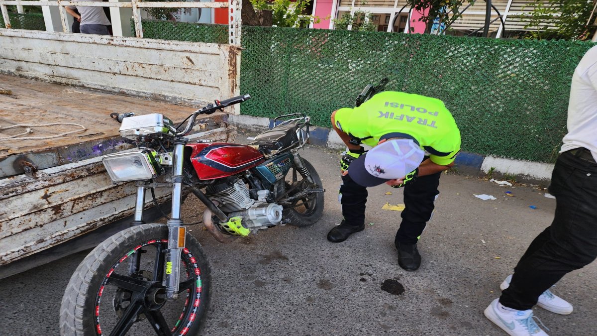 Plakasız motosiklet polisleri harekete geçirdi