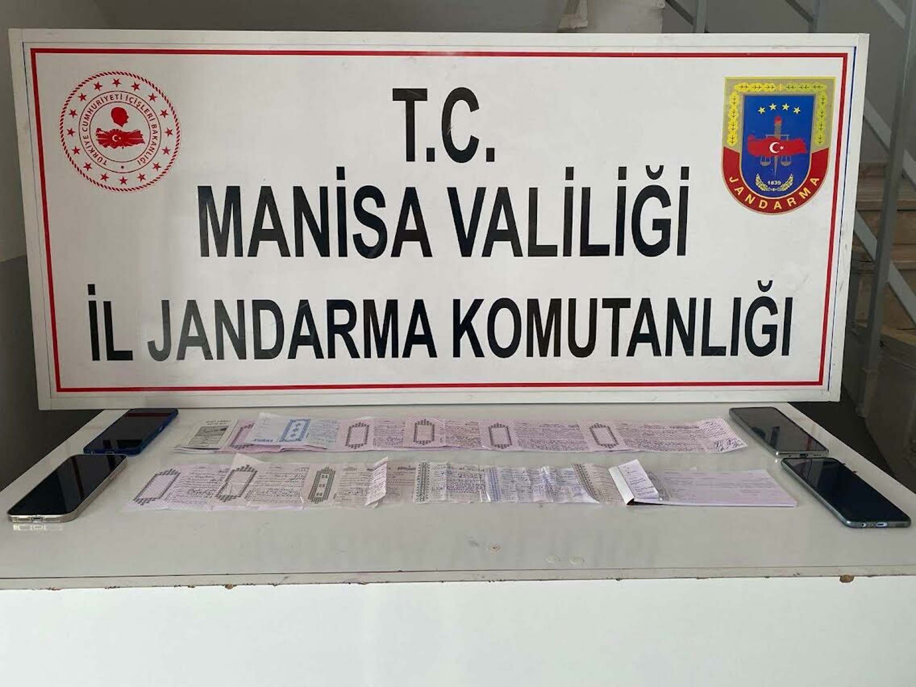 Manisa'da tefeci operasyonu